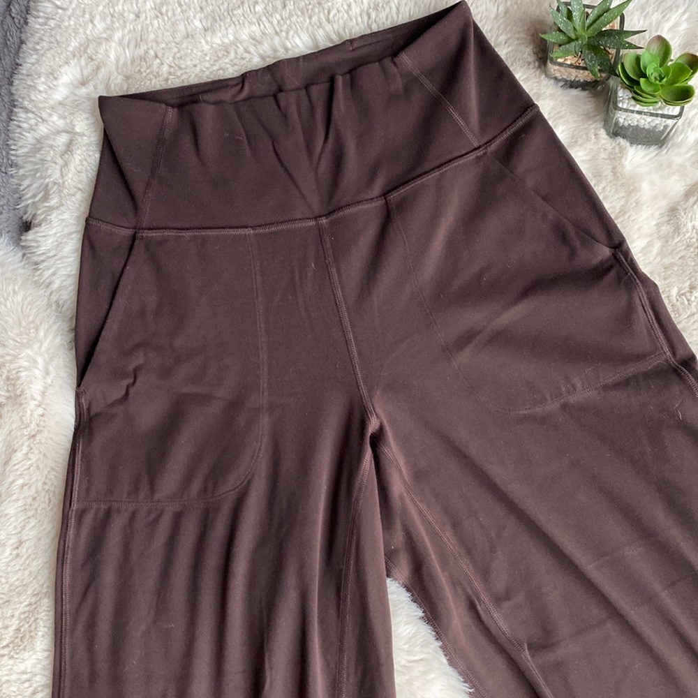 Lululemon Align Wide Leg Crop 23" In French Press (Br… Gem